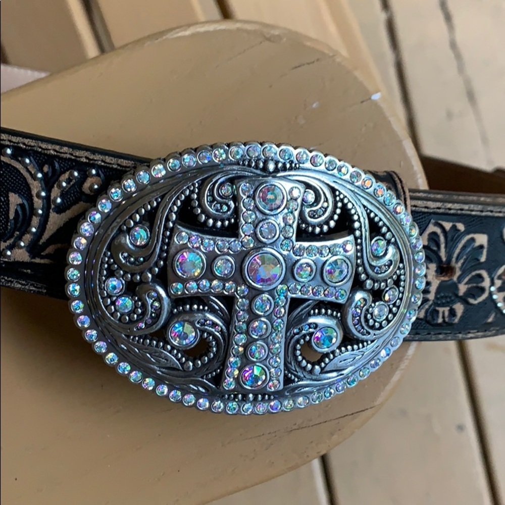 Crystal belt buckle with a Justin belt - size 38